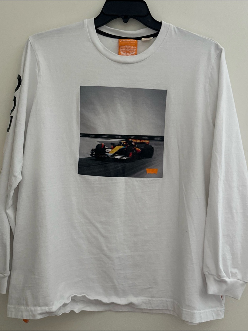 Levis x McLaren Formula 1 Team White Long Sleeve Shirt Size L Racing Graphic Tee
